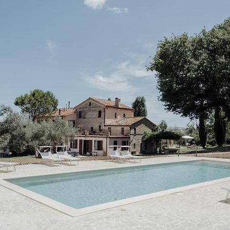 Agriturismo Qui Voglio Monte Roberto Екстериор снимка