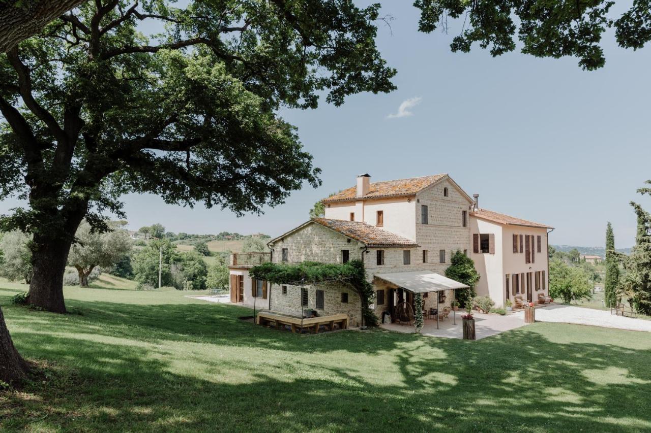 Agriturismo Qui Voglio Monte Roberto Екстериор снимка