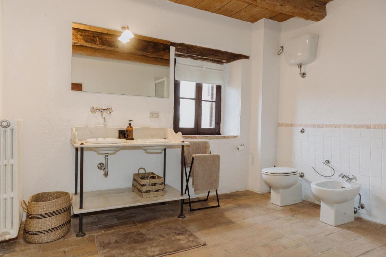 Agriturismo Qui Voglio Monte Roberto Екстериор снимка