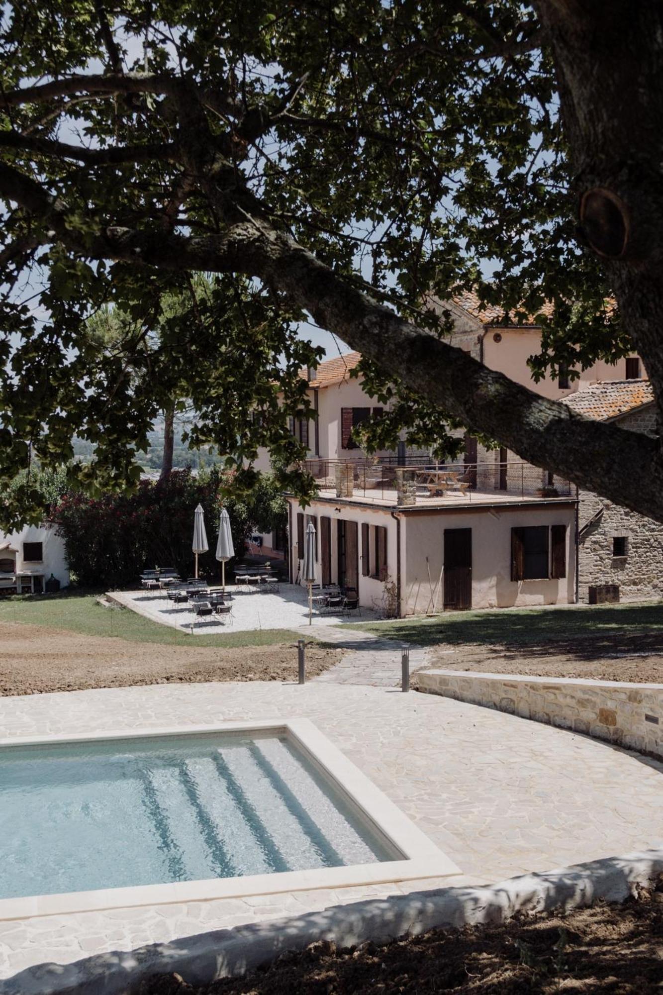 Agriturismo Qui Voglio Monte Roberto Екстериор снимка