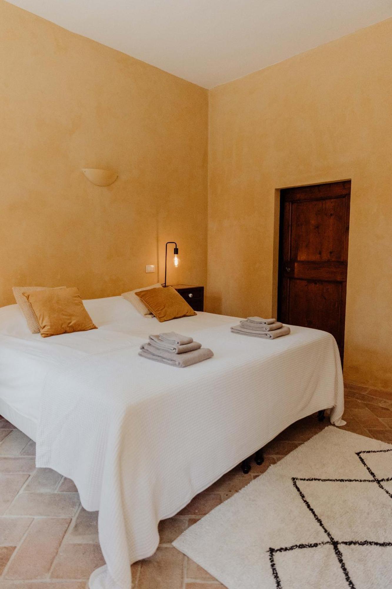 Agriturismo Qui Voglio Monte Roberto Екстериор снимка